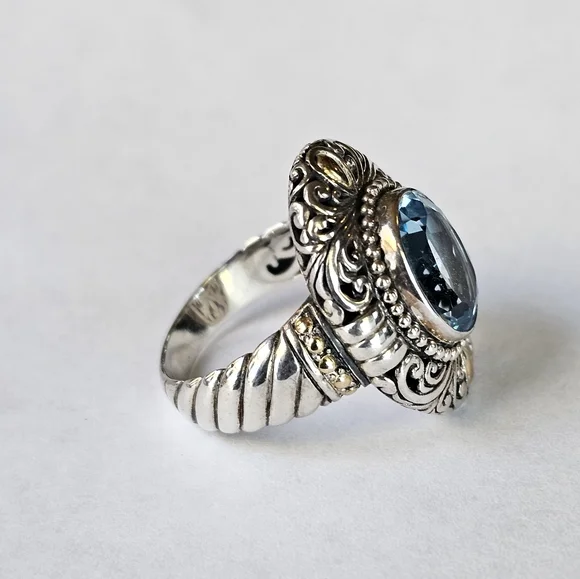 Natural Sky Blue Topaz Ring in 18K & Sterling Silver Sz 8! - Picture 3 of 8